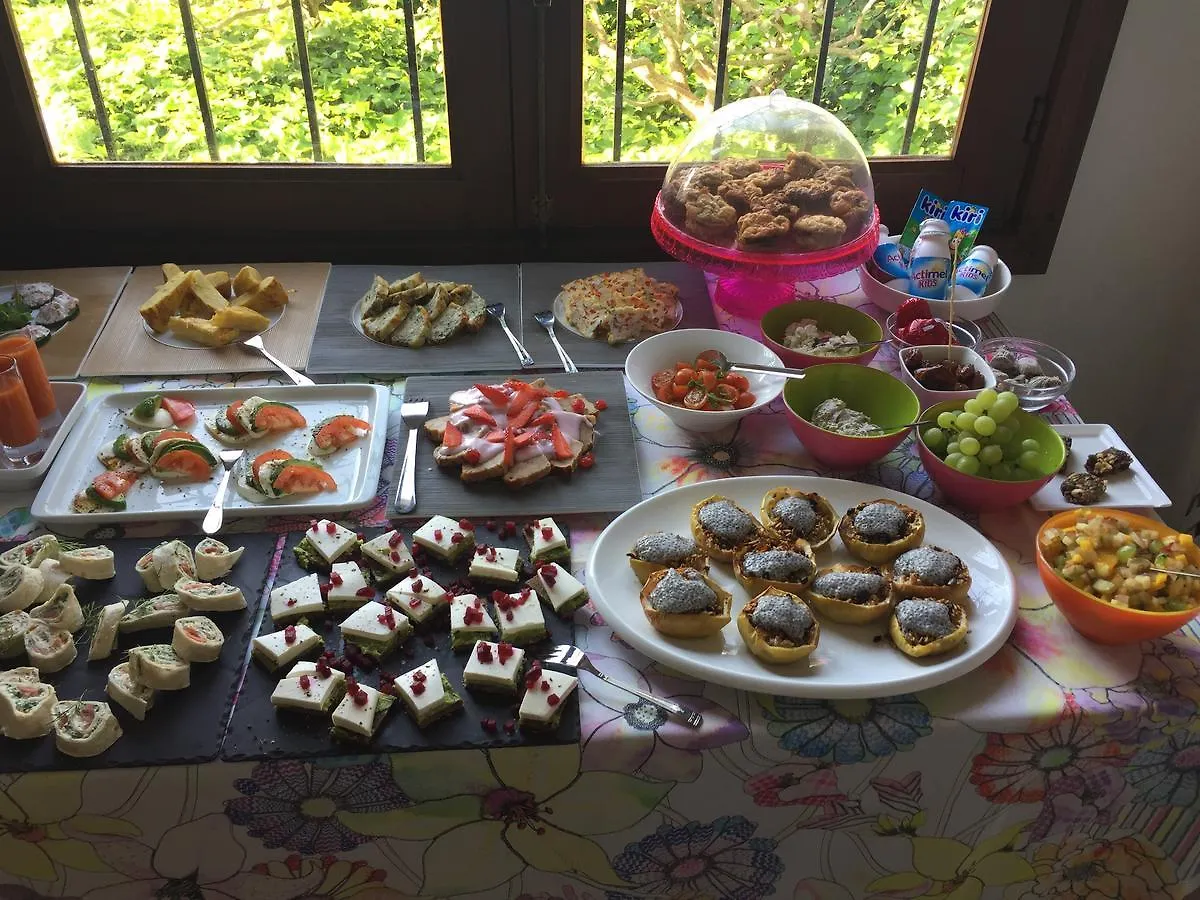Can Bliss B&B Cala Llenya  Bed & Breakfast
